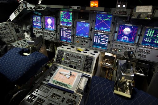 STS_135_SAIL