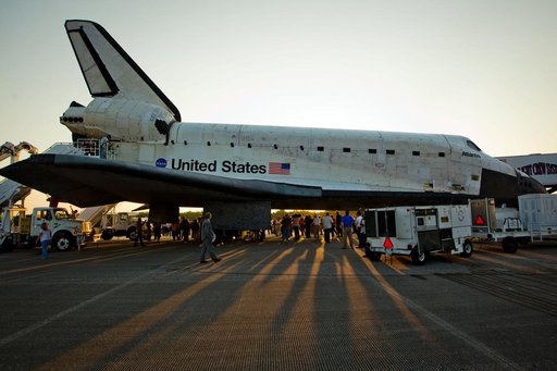 STS_135_Landing