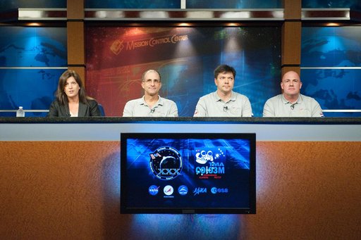 Soyuz 29 Crew News Conference at JSC