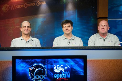 Soyuz 29 Crew News Conference at JSC