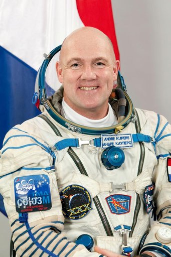 jsc2011e215058
