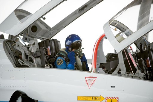 jsc2012e034270