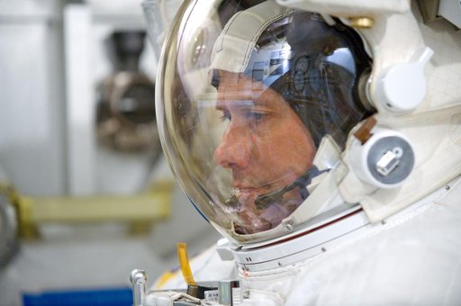 jsc2012e103658