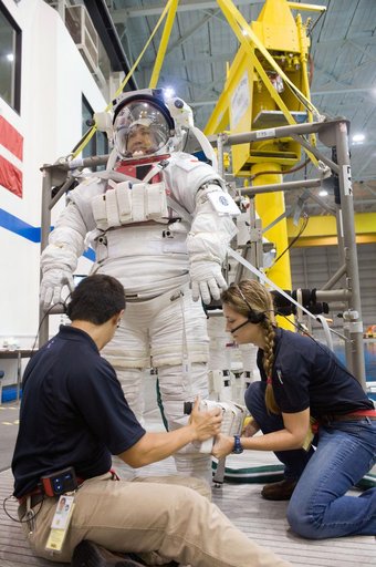 jsc2012e208824