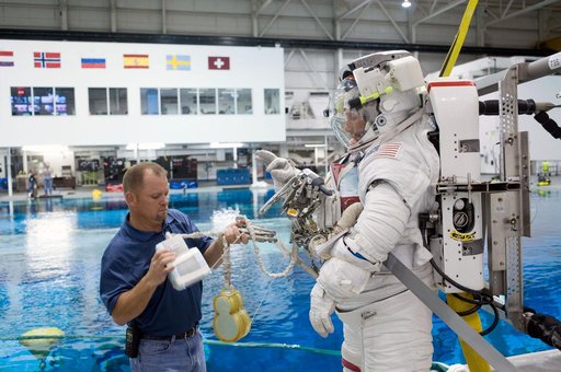 jsc2012e208829