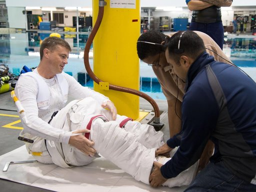 jsc2012e237429
