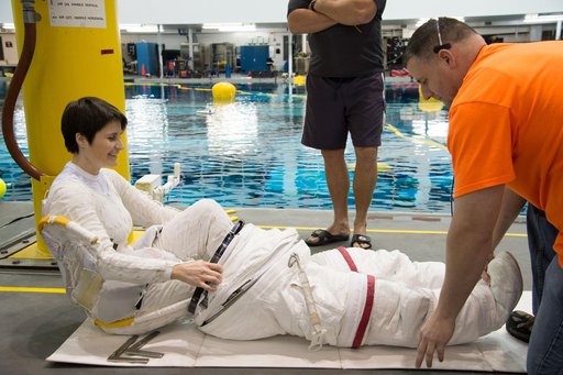 jsc2012e238103