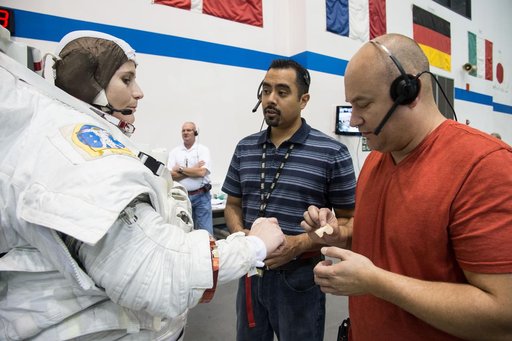 jsc2012e238448