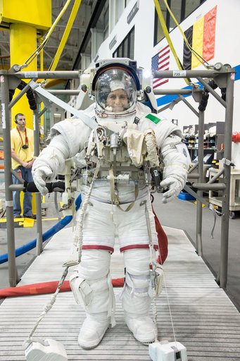jsc2012e238469