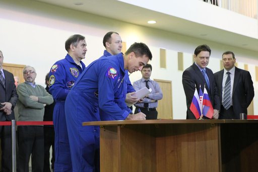 jsc2013e013524