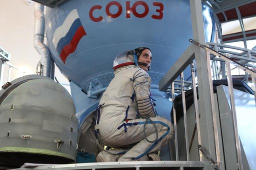jsc2013e013617
