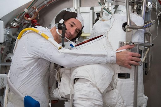 jsc2013e013653