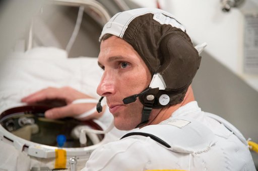 jsc2013e027453