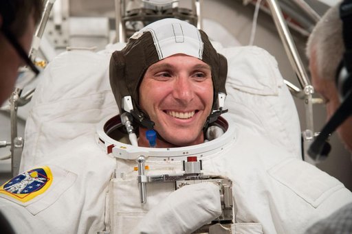 jsc2013e027461