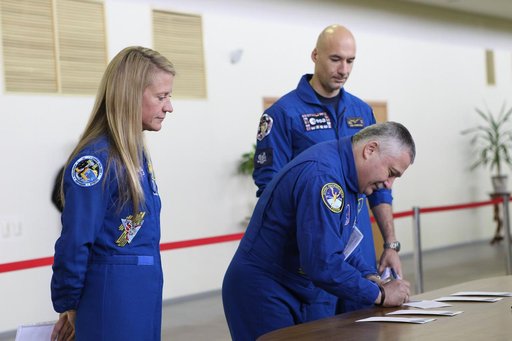 jsc2013e028657