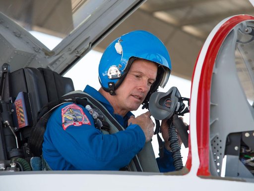 jsc2013e031374