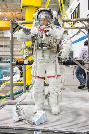 jsc2013e048239