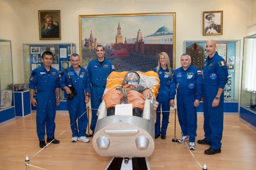 jsc2013e048421