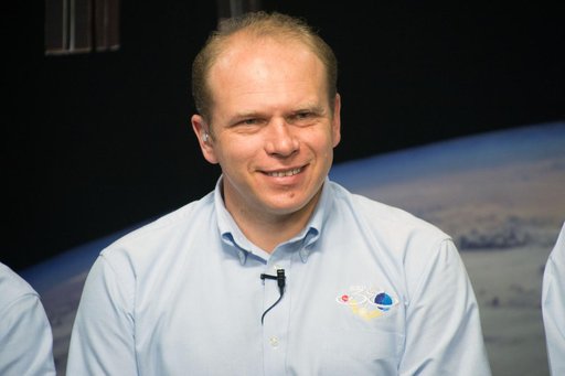 jsc2013e067460