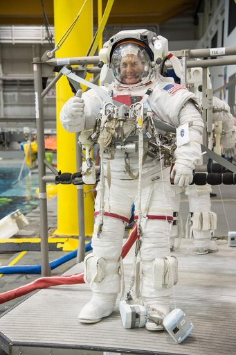jsc2013e074378