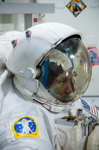jsc2013e077001