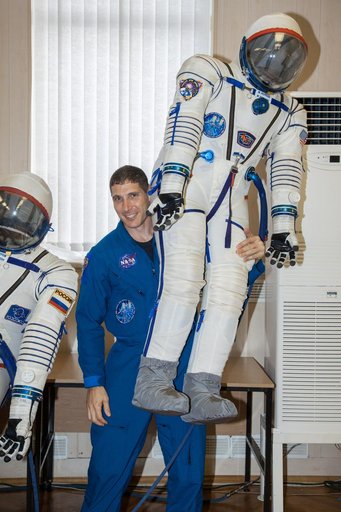 jsc2013e087832