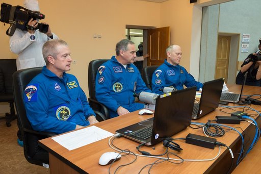 jsc2014e026894