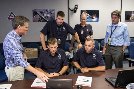 ESA Astronaut Andreas Mogensen and NASA astronaut Randy Bresnik during NEEMO 19 communications training with instructors