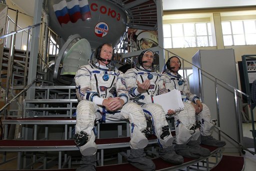 CG4G8787  --- (6 May 2015) --- At the Gagarin Cosmonaut Training Center in Star City, Russia, Expedition 44/45 backup crewmembers Timothy Peake of the European Space Agency (left), Yuri Malenchenko of the Russian Federal Space Agency (Roscosmos, center) and Timothy Kopra of NASA (right) answer quest