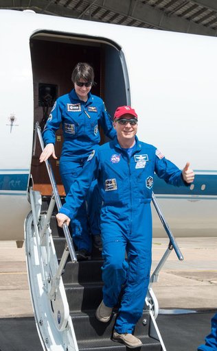 Date: 06-12-15.Location: Ellington Field.Subject: Expedition 43 crew members Terry Virts and Samantha Cristoforetti return to Ellington Field after their mission to the ISS. .Photographer: James Blair