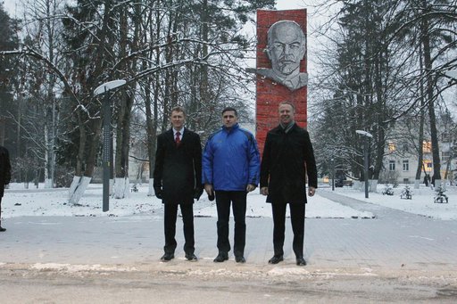 At the Gagarin Cosmonaut Training Center in Star City, Russia, Expedition 46-47 crewmembers Tim Peake of the European Space Agency (left), Yuri Malenchenko of the Russian Federal Space Agency (Roscosmos, center) and Tim Kopra of NASA (right) pose for pictures Nov. 30 in front of the statue of Vladim