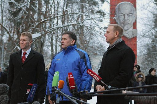 At the Gagarin Cosmonaut Training Center in Star City, Russia, Expedition 46-47 crewmembers Tim Peake of the European Space Agency (left), Yuri Malenchenko of the Russian Federal Space Agency (Roscosmos, center) and Tim Kopra of NASA (right) answer reporters��� questions Nov. 30 in front of the stat