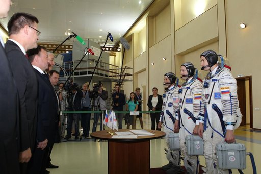 jsc2016e107483