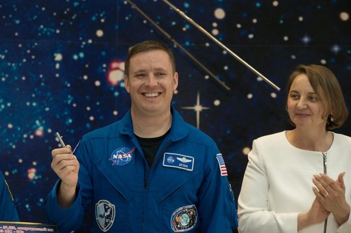 jsc2017e043853