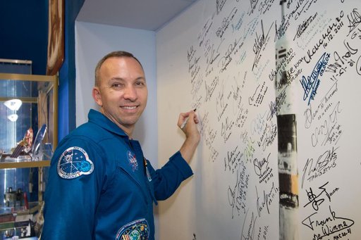 jsc2017e101946