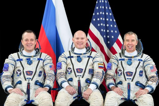 Crew portrait of the Expedition 55-56 crew members from GCTC