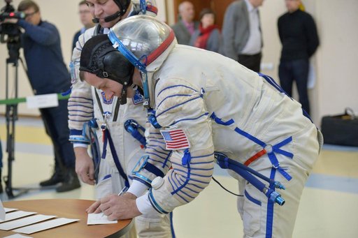 jsc2018e006528