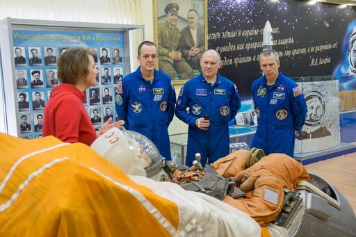 jsc2018e025589