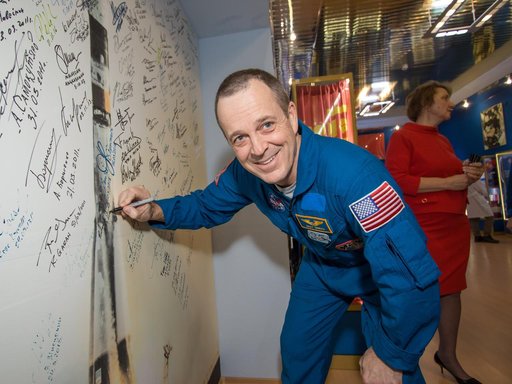 jsc2018e025592