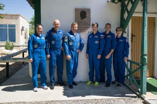 jsc2018e051937