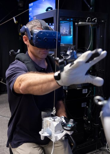 CCP Astronauts Practice Spacewalking