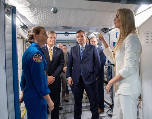 jsc2018e083389