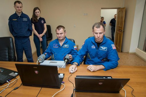 Expedition 57 Preflight