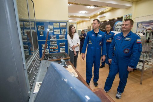 jsc2018e086413
