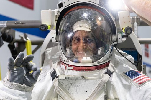 Commercial Crew Program Astronaut Training - Suni Williams