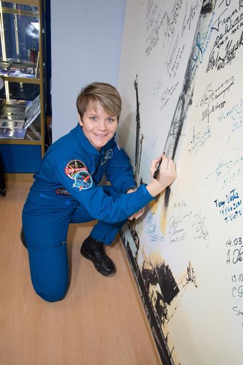 jsc2018e098093