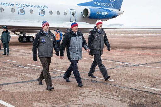 jsc2019e007203 - Expedition 59 backup crewmembers Drew Morgan of NASA (left), Alexander Skvortsov of Roscosmos (center) and Luca Parmitano of the European Space Agency (right) arrive at the Baikonur Cosmodrome in Kazakhstan Feb. 26 for final pre-launch tr