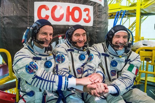jsc2019e038381