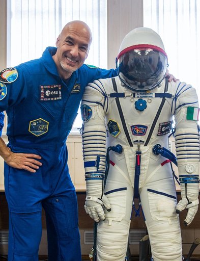 jsc2019e038382