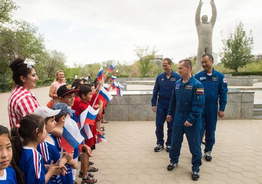 jsc2019e038392